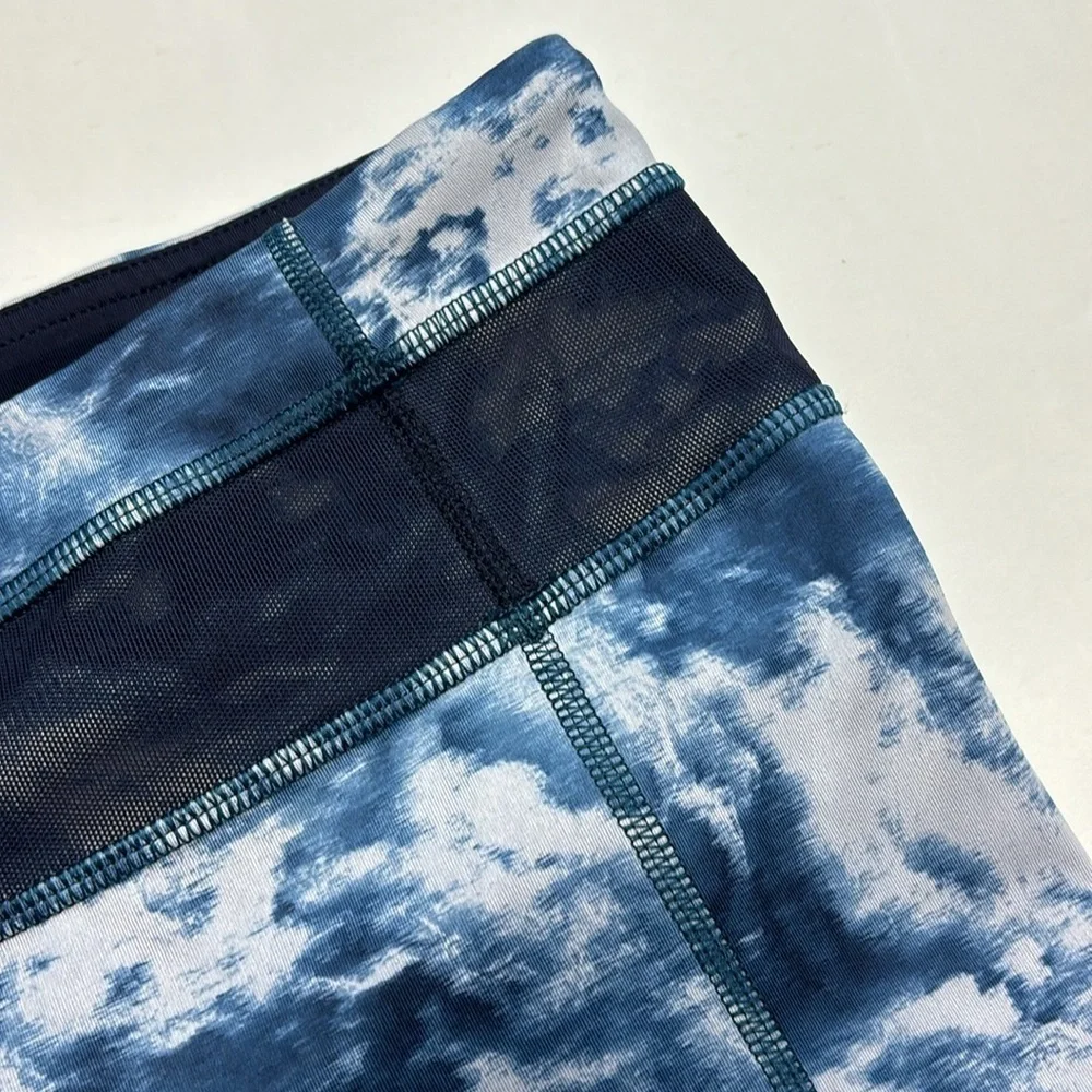 Lululemon Mesh With Me Crop Sea Side Silver Fox Alberta Lake Naval Blue Capris